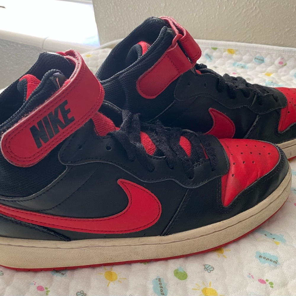 Nike Kids Black and Red High-Top Sneakers - Picture 4 of 8